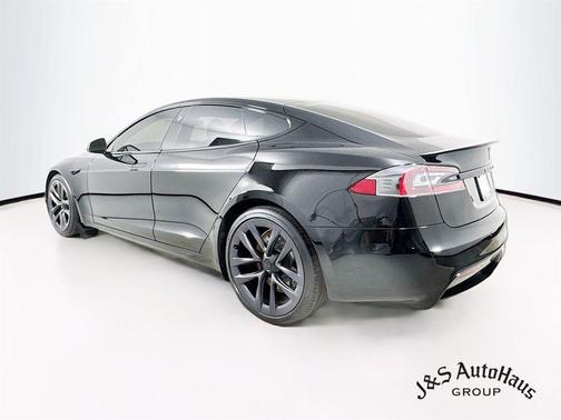 2022 Tesla Model S Base