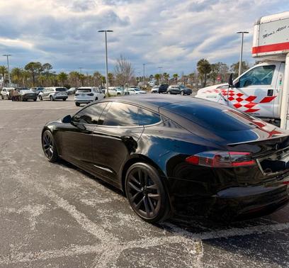 2022 Tesla Model S Base