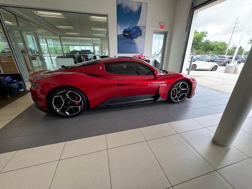 Nero Noctis 2022 Maserati MC20 Base