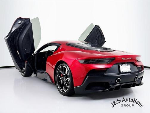 Rosso Vincente 2022 Maserati MC20 Base