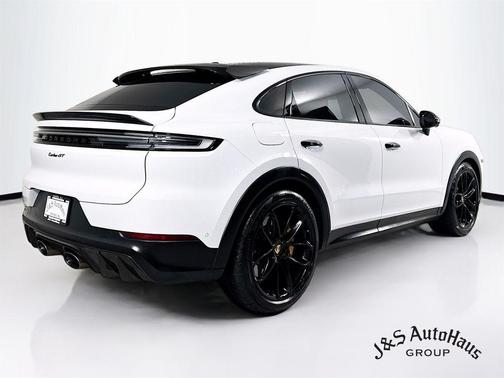 2024 Porsche Cayenne Turbo GT