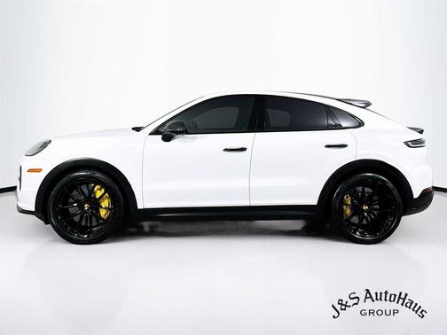 2024 Porsche Cayenne Turbo GT