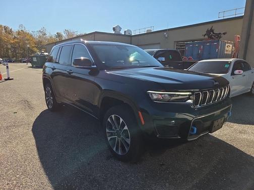 2022 Jeep Grand Cherokee 4xe Overland