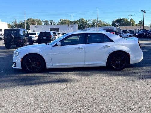 2023 Chrysler 300 