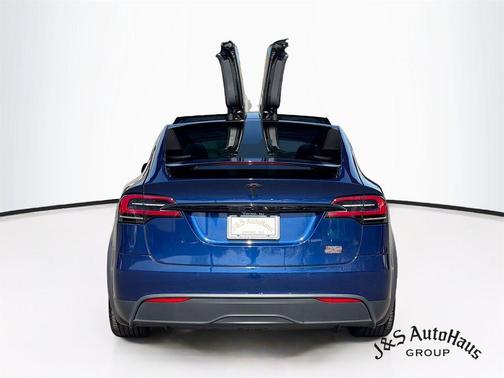 Deep Blue 2022 Tesla Model X Plaid