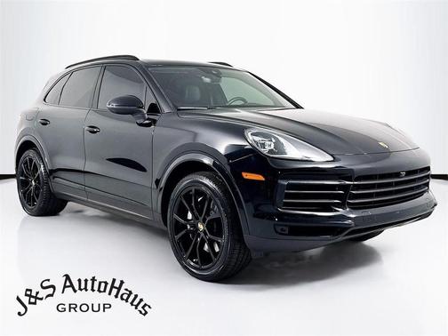 2023 Porsche Cayenne Platinum Edition
