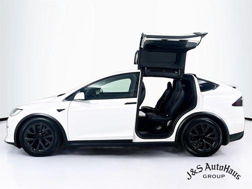 2022 Tesla Model X Plaid