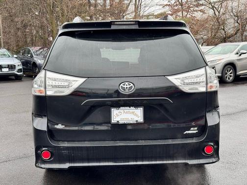 2018 Toyota Sienna SE