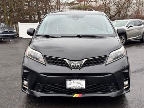 2018 Toyota Sienna SE