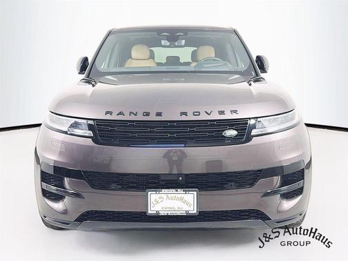 2024 Land Rover Range Rover Sport SE