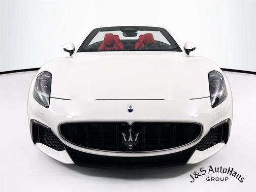 2024 Maserati GranCabrio Trofeo