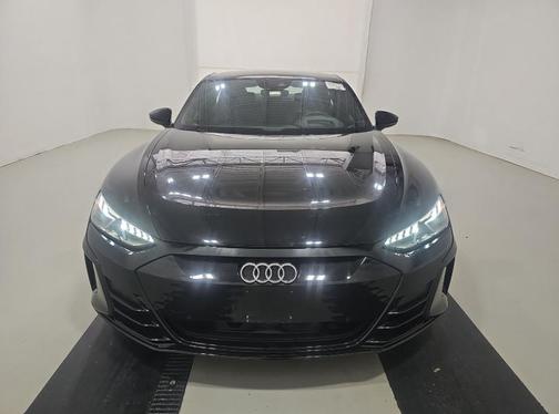 2022 Audi e-tron GT Prestige