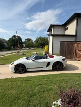 2021 Porsche 718 Boxster T