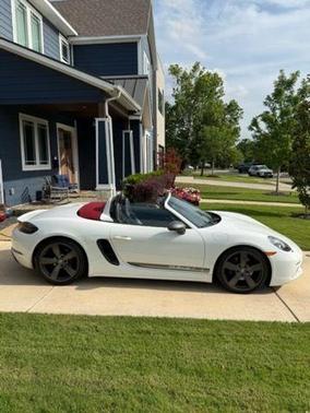 2021 Porsche 718 Boxster T