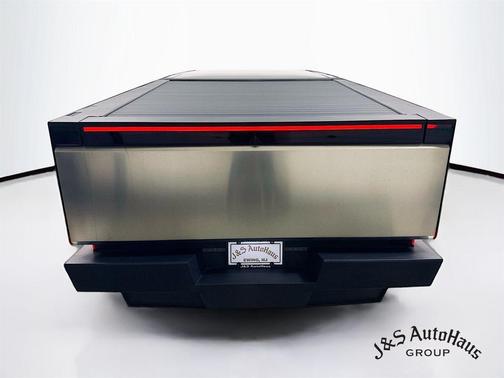 2024 Tesla Cybertruck Base