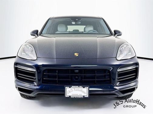 Moonlight Blue Metallic 2023 Porsche Cayenne Platinum Edition
