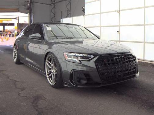 2022 Audi S8 4.0T quattro