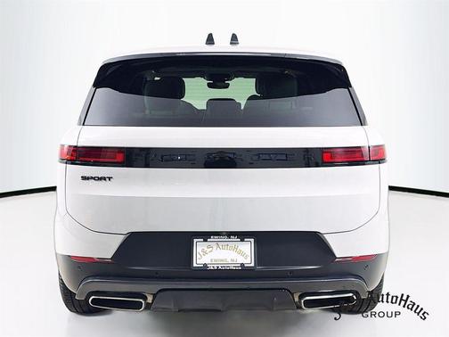 2024 Land Rover Range Rover Sport SE