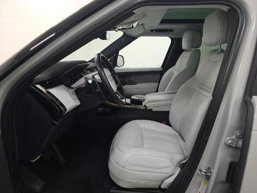 2024 Land Rover Range Rover Sport SE