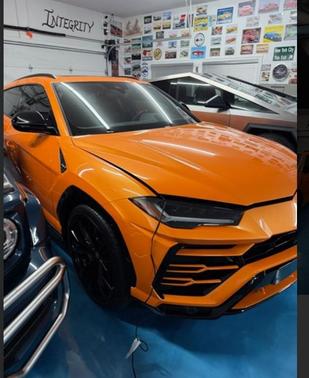 2021 Lamborghini Urus 