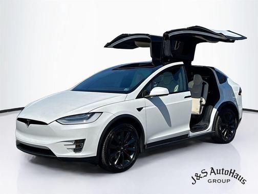 Pearl White 2019 Tesla Model X Long Range