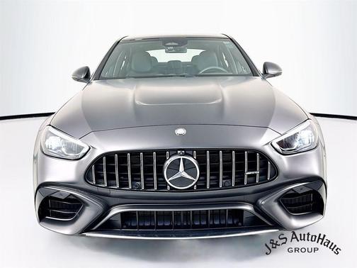 2025 Mercedes-Benz AMG C 63 S E Performance