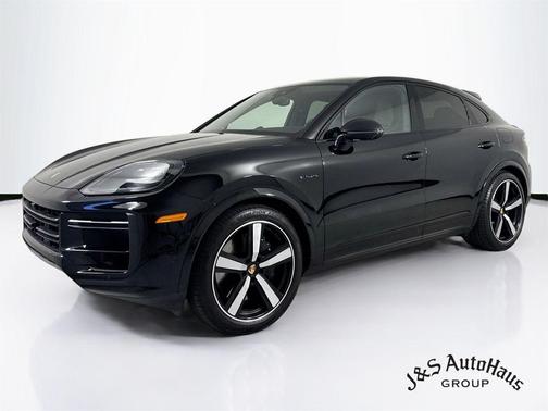Black 2024 Porsche Cayenne Turbo