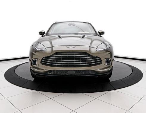2021 Aston Martin DBX Base