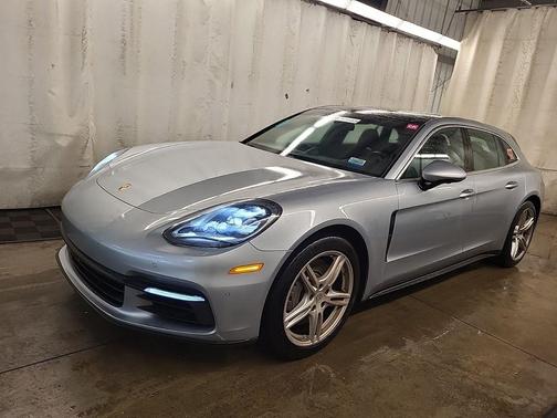 2018 Porsche Panamera Sport Turismo 4S