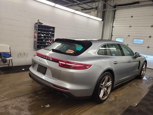 2018 Porsche Panamera Sport Turismo 4S