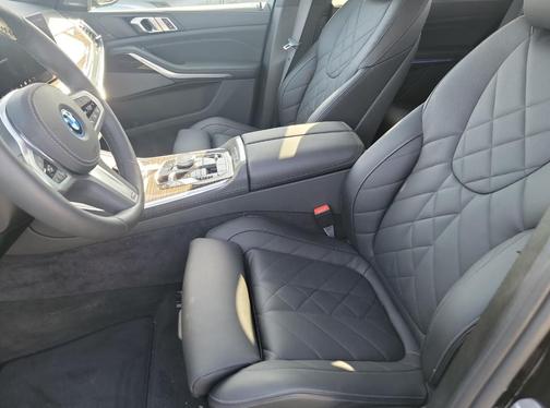 Black Sapphire Metallic 2024 BMW X5 PHEV xDrive50e