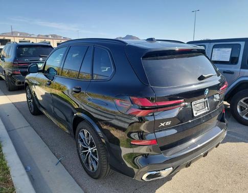 Black Sapphire Metallic 2024 BMW X5 PHEV xDrive50e