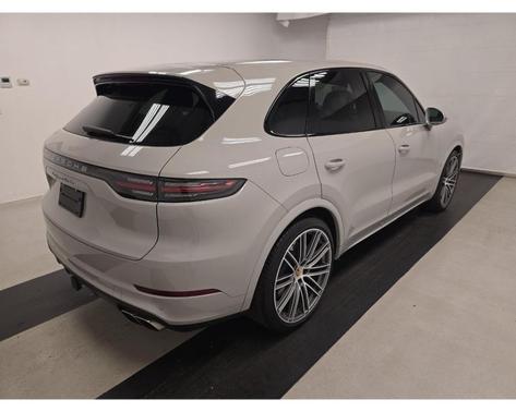 2021 Porsche Cayenne Turbo