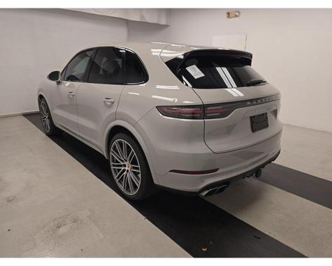 2021 Porsche Cayenne Turbo