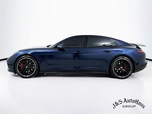 Night Blue Metallic 2020 Porsche Panamera Turbo