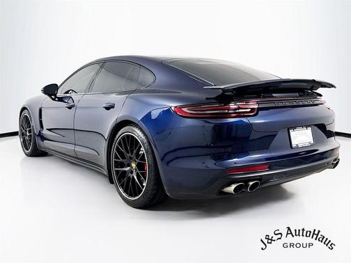 Night Blue Metallic 2020 Porsche Panamera Turbo