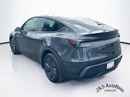 Stealth Gray 2026 Tesla Model Y Long Range