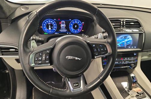 2020 Jaguar F-PACE SVR