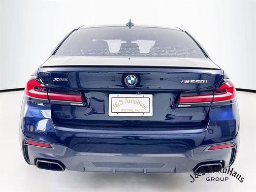 2022 BMW M550 i xDrive