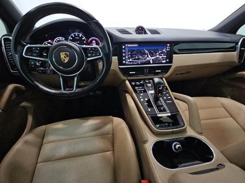 White 2023 Porsche Cayenne Base