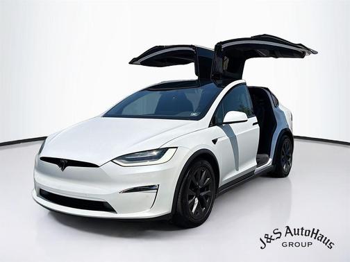 White 2022 Tesla Model X Plaid