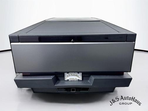 2025 Tesla Cybertruck Base