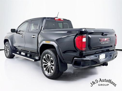 2024 GMC Canyon Denali