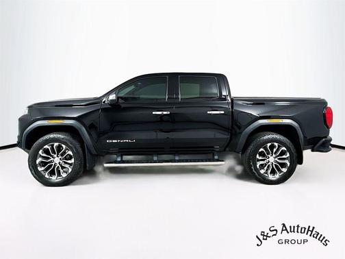 2024 GMC Canyon Denali