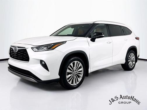 2024 Toyota Highlander Platinum