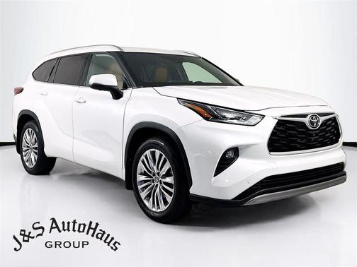 2024 Toyota Highlander Platinum
