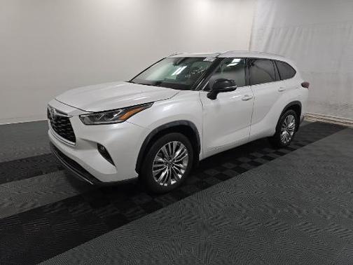 2024 Toyota Highlander Platinum