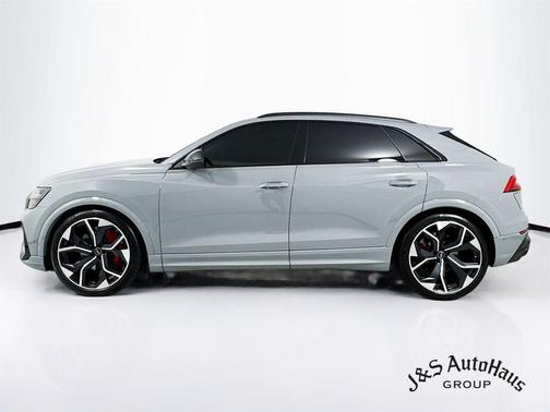2024 Audi RS Q8 4.0T quattro