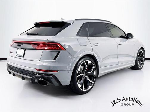 2024 Audi RS Q8 4.0T quattro