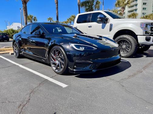 Black 2026 Tesla Model S Plaid